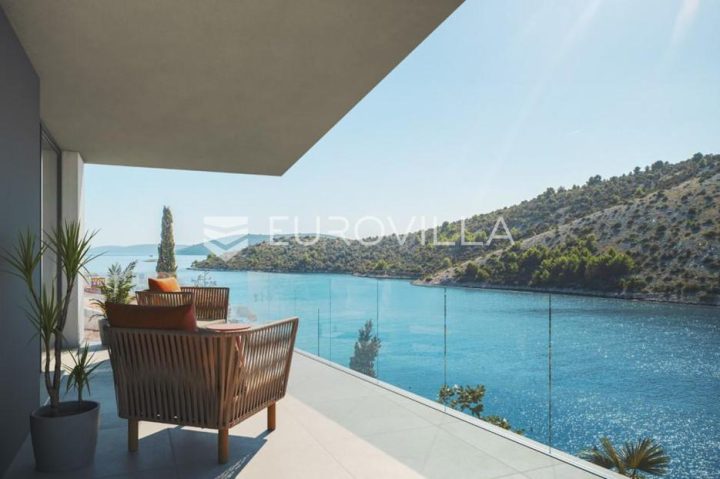 Zemljište na prodaju 605 m² – Vinišće