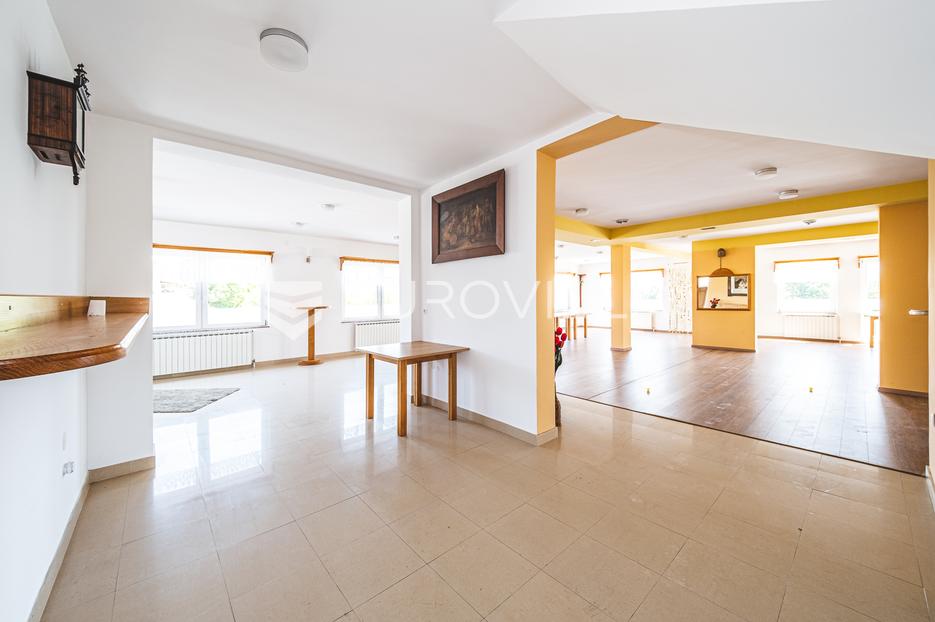 Maison À vendre -  Oroslavje