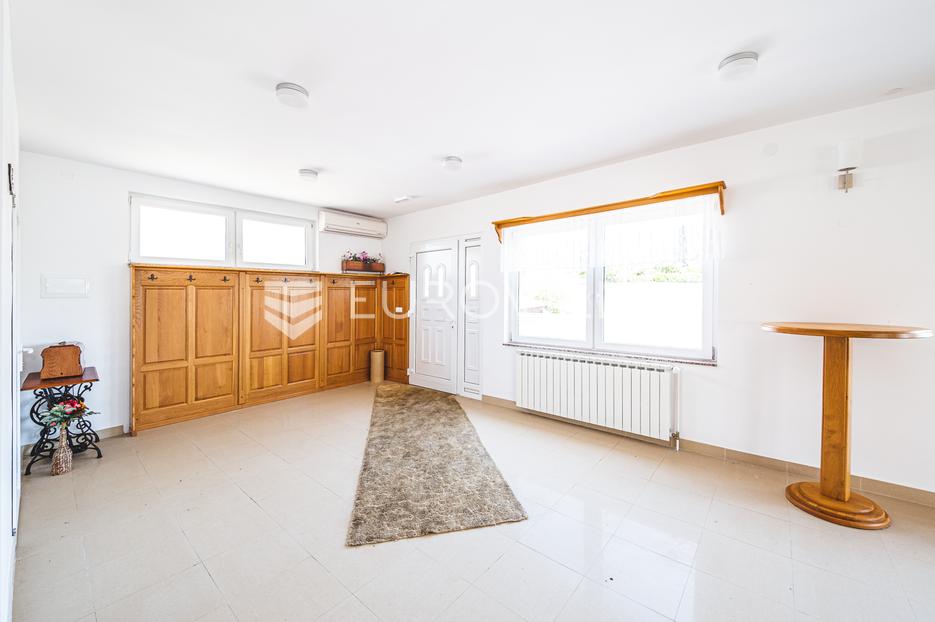 Maison À vendre -  Oroslavje