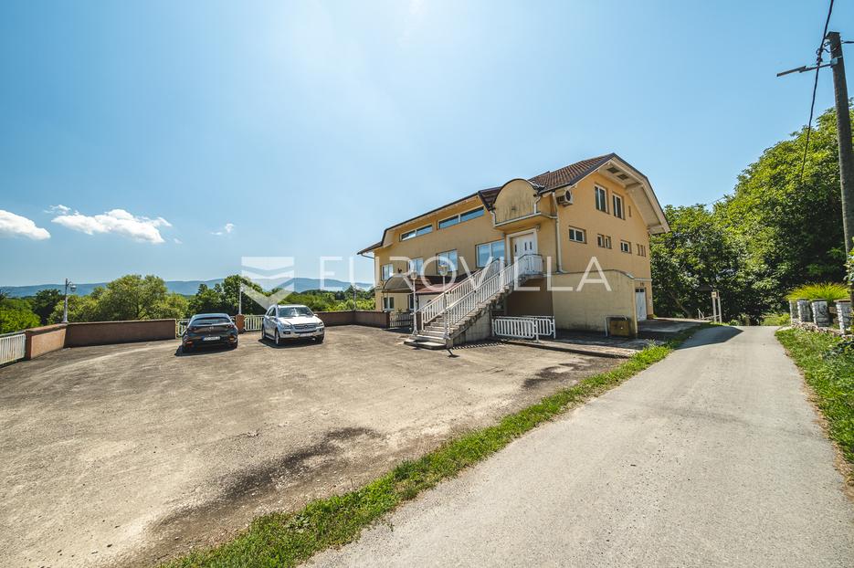 Maison À vendre -  Oroslavje