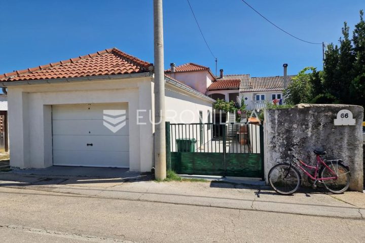 Kuća na prodaju 180 m² – Grbe