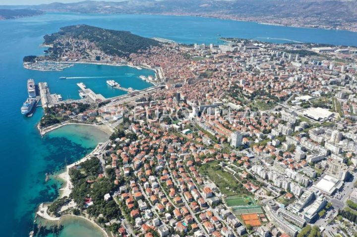 Grundstück zu verkaufen 766 m² – Trstenik