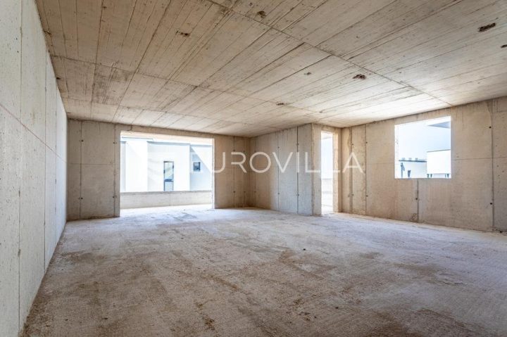 Stan na prodaju 80 m² – Makarska