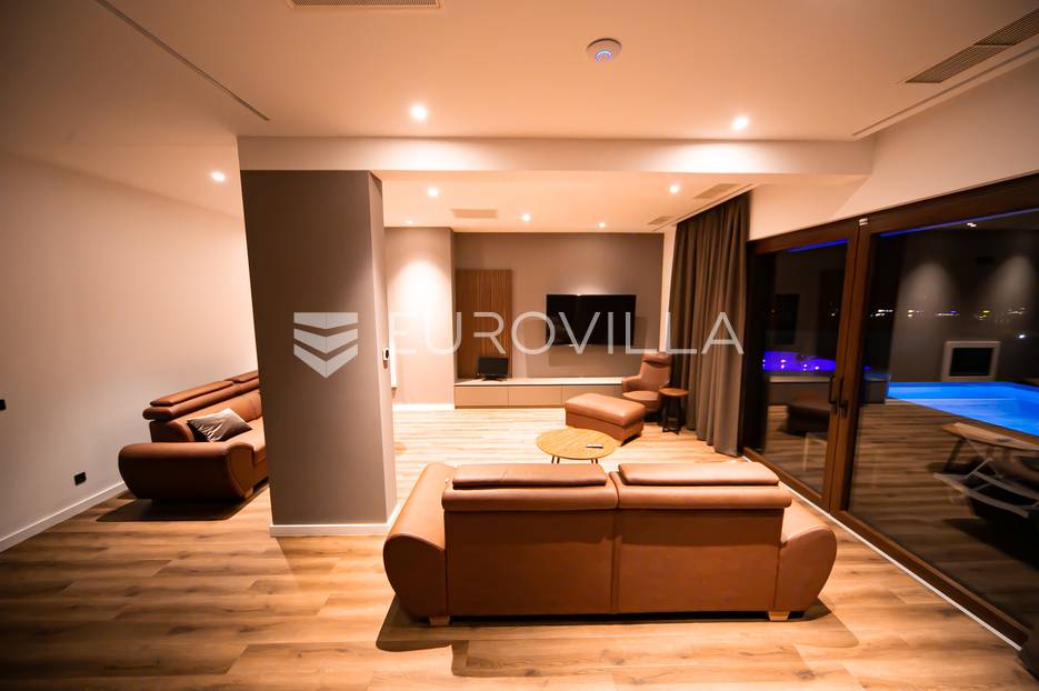 Haus Zu verkaufen -  Novalja