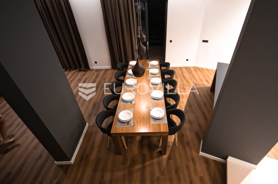 Haus Zu verkaufen -  Novalja