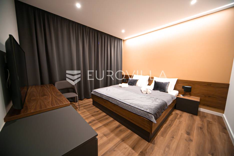 Haus Zu verkaufen -  Novalja