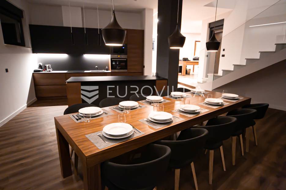 Haus Zu verkaufen -  Novalja