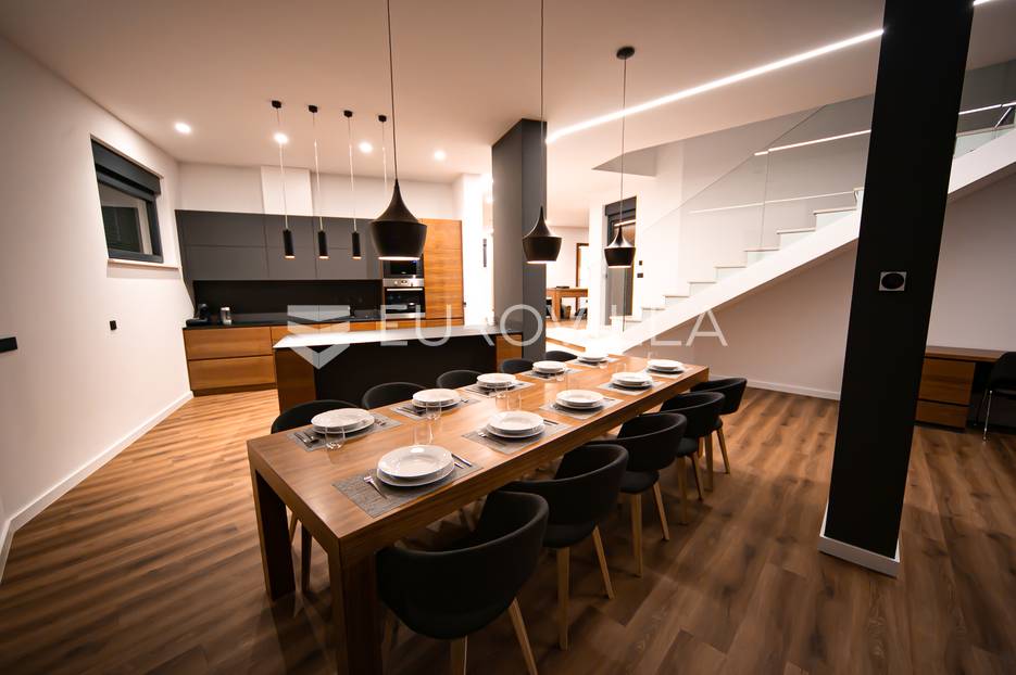 Haus Zu verkaufen -  Novalja