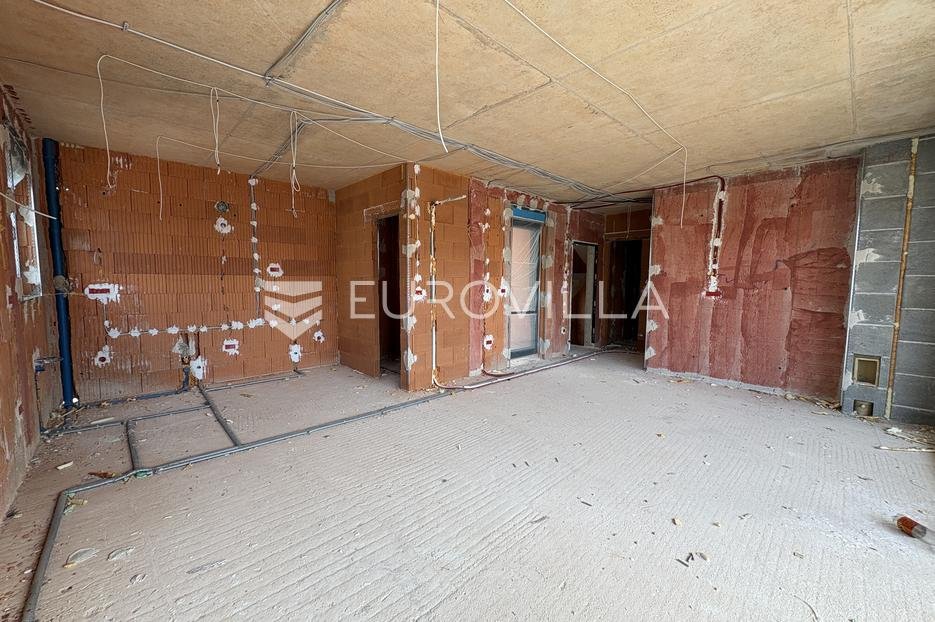 Flat For sale - Šibensko-kninska Vodice