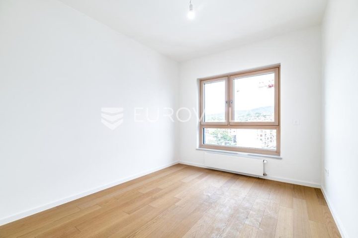 Komerční na prodej 113 m² – Črnomerec