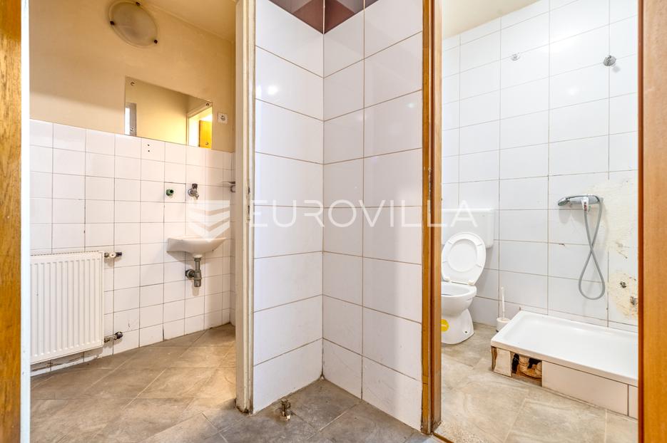Poslovni prostor Na prodaju -  Zagreb - Okolica