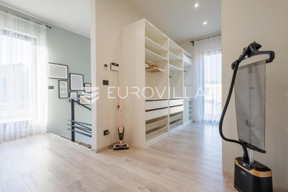House For sale - Istarska Medulin