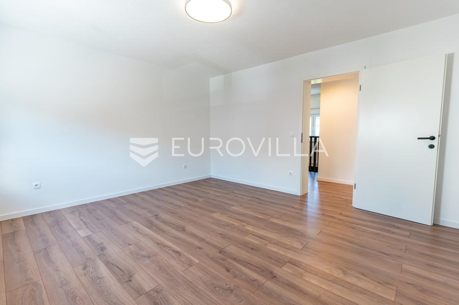 Casa In vendita - Bjelovarsko-bilogorska Daruvar