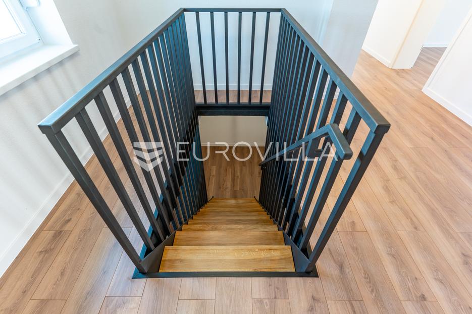Casa In vendita - Bjelovarsko-bilogorska Daruvar