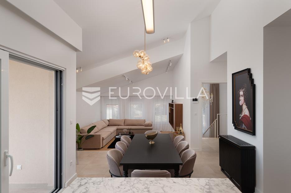 Haus Zu verkaufen -  Solin - Okolica