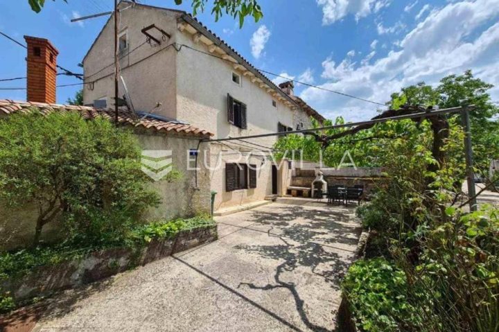 House for sale 100 m² – Foli