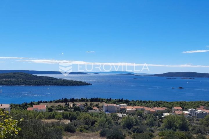 Terrain à vendre 740 m² – Seget Donji