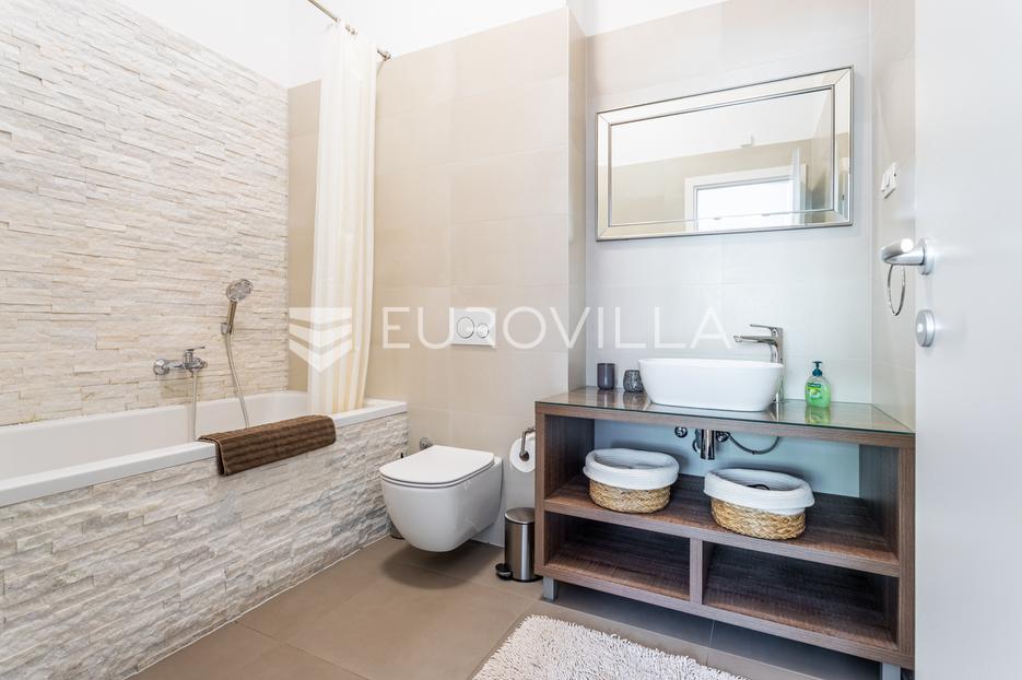 House For sale - Splitsko-dalmatinska Podstrana