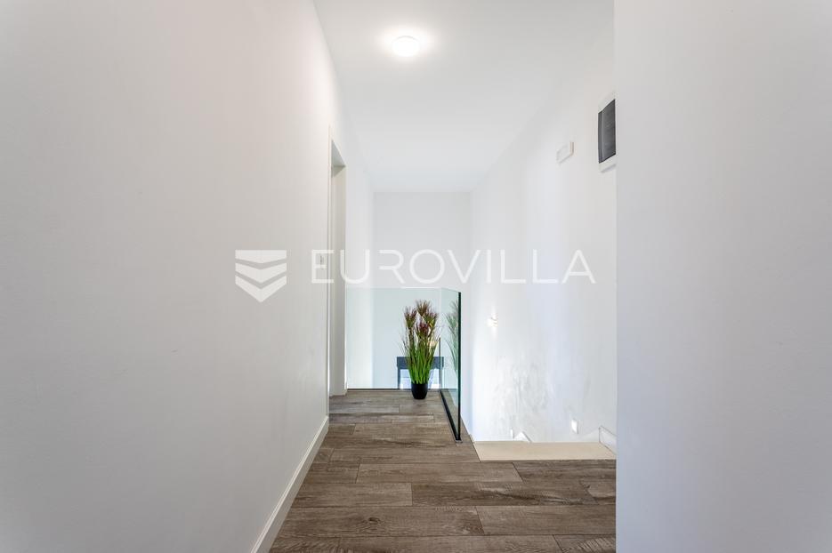 House For sale - Splitsko-dalmatinska Podstrana