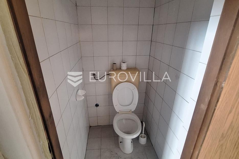 Komerčné Na prenájom - Karlovačka Karlovac