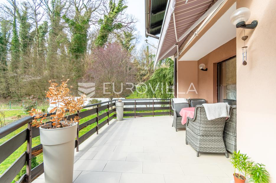 Maison À vendre Vinica