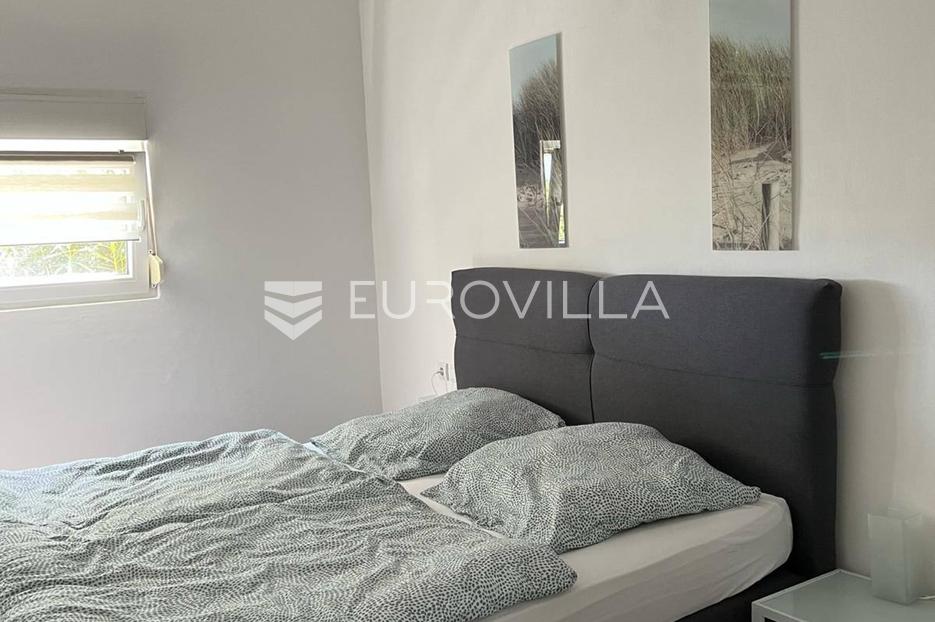 Haus Zu verkaufen -  Ližnjan