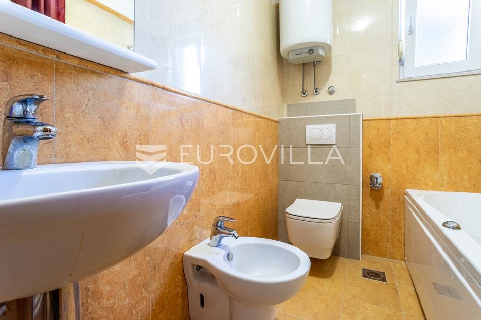 Flat For sale - Splitsko-dalmatinska Split