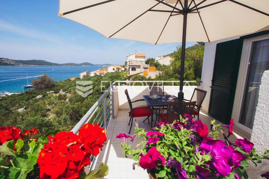 Maison À vendre -  Šibenik - Okolica