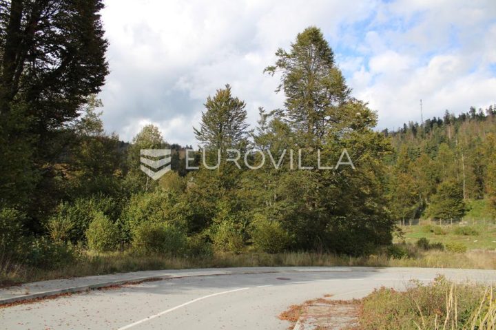 Pozemok na predaj 946 m² – Fužine