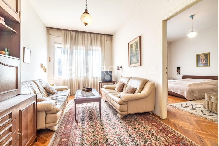 Flat for sale 90 m² – Donji Grad