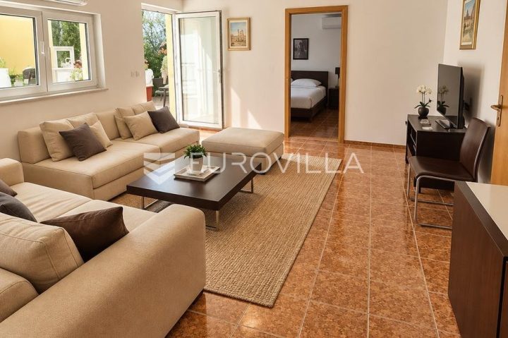 Appartement à louer 70 m² – Dramalj