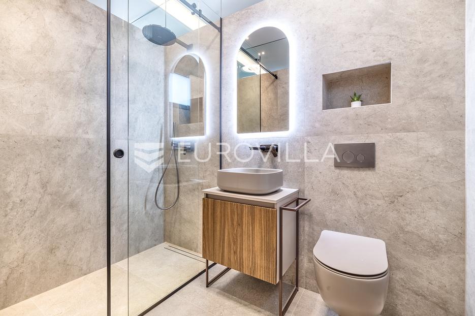 Apartma Na predaj - Grad Zagreb Maksimir