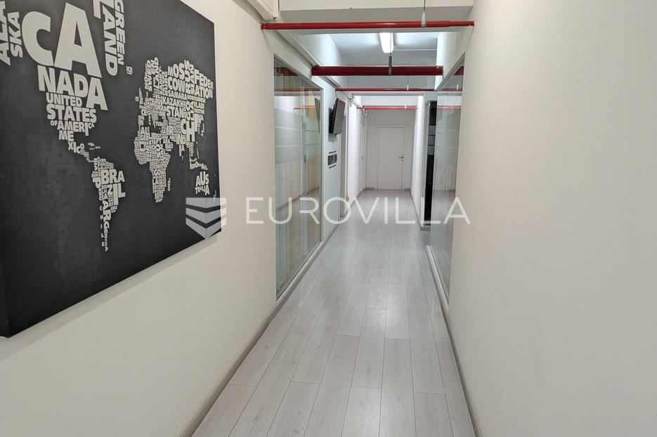Poslovni prostori Naprodaj - Splitsko-dalmatinska Split