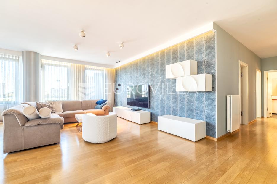 Apartma Na predaj - Grad Zagreb Maksimir - foto 2/12