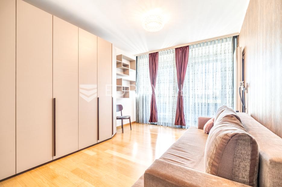 Apartma Na predaj - Grad Zagreb Maksimir