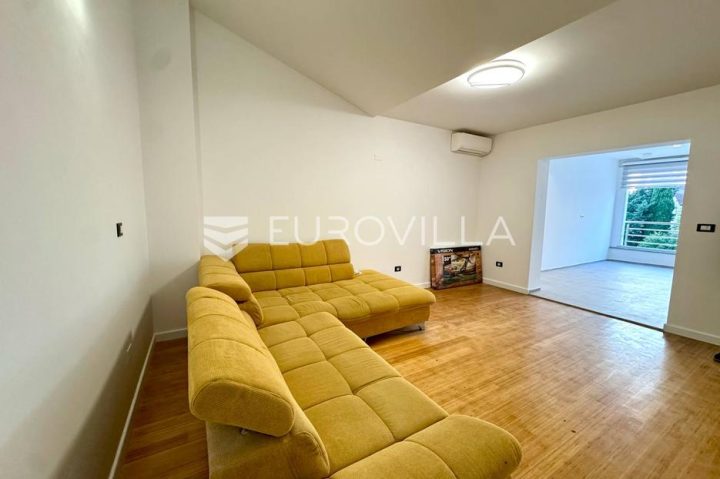 Stan na prodaju 96 m² – Vidikovac