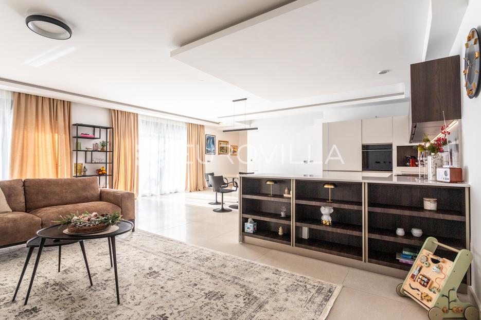 Maison À vendre -  Kaštela