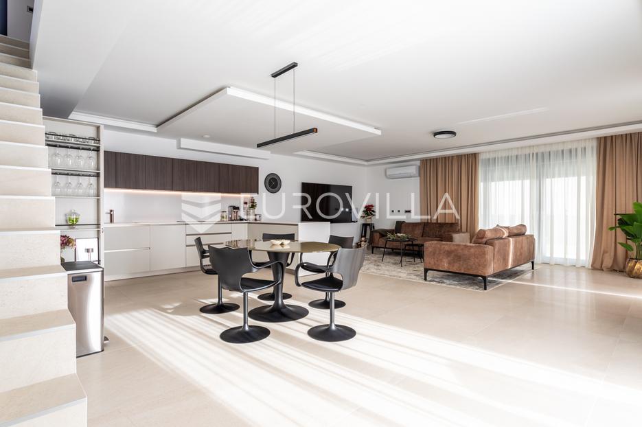 Maison À vendre -  Kaštela