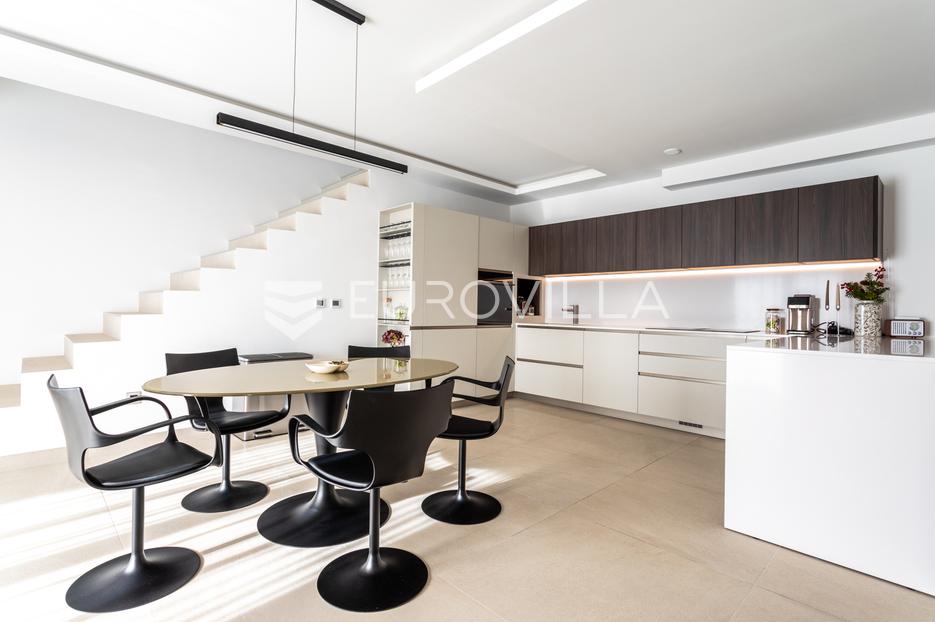 Maison À vendre -  Kaštela