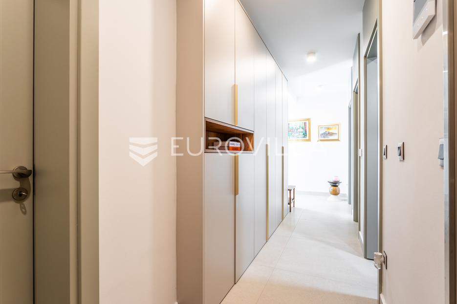 Maison À vendre -  Kaštela
