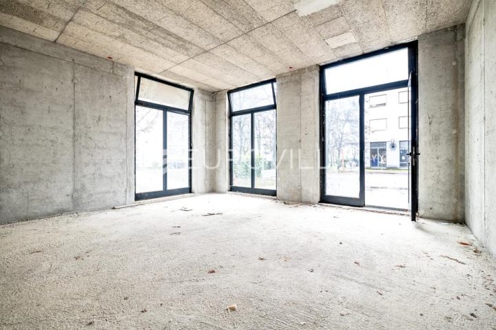 Business premises for sale 42 m² – Kustošija