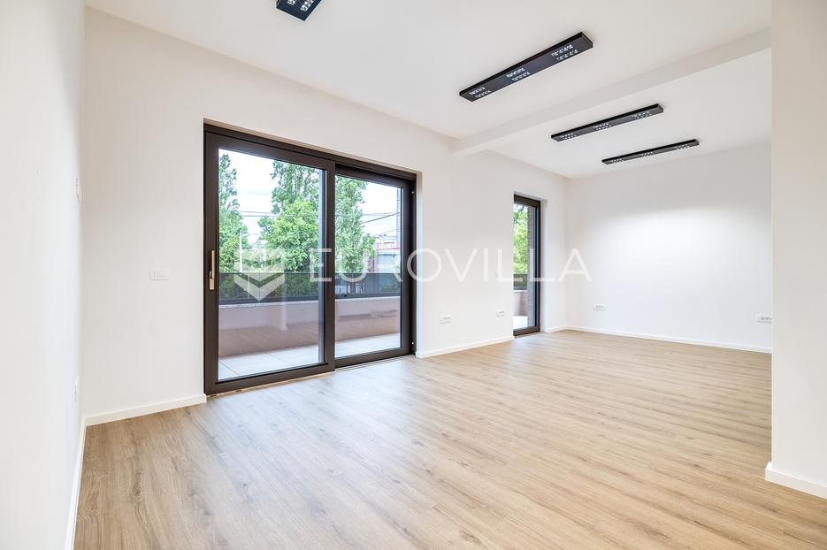 Business premises For sale -  Maksimir