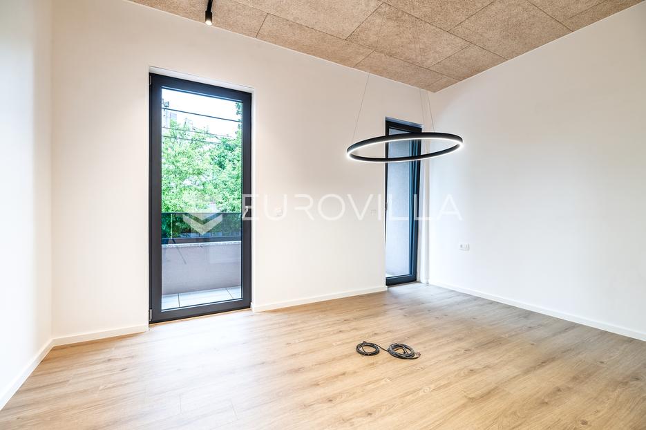 Business premises For sale -  Maksimir