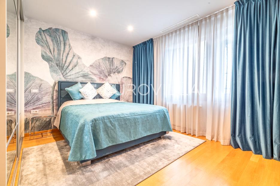 Flat For sale -  Donji Grad
