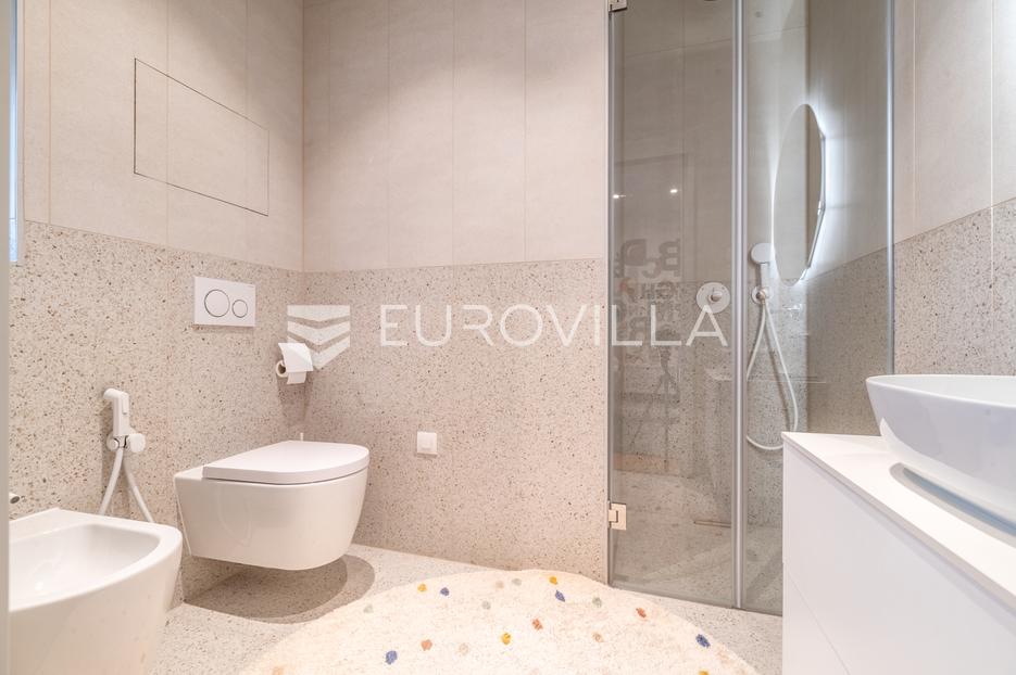 Flat For sale -  Donji Grad