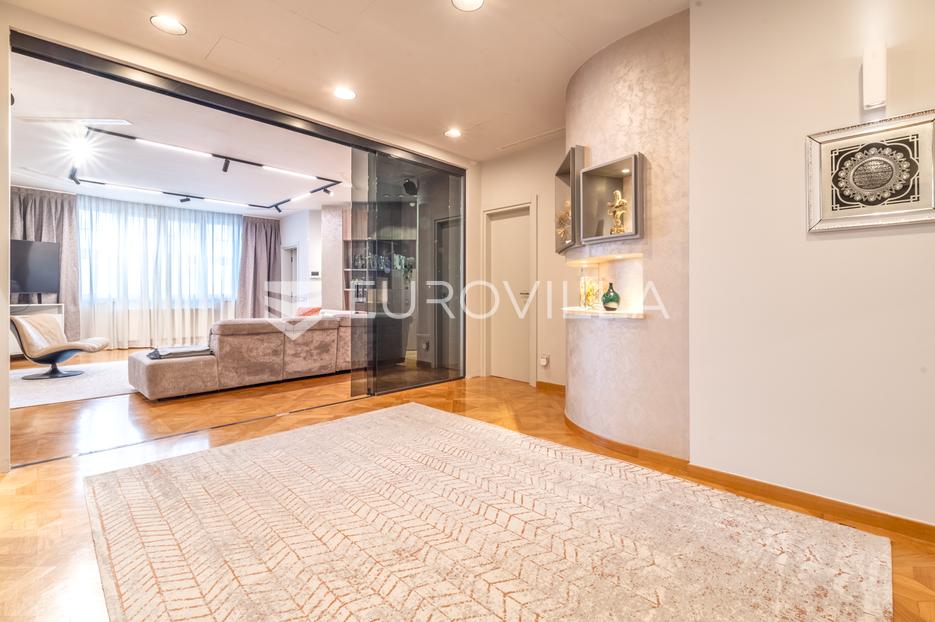 Flat For sale -  Donji Grad