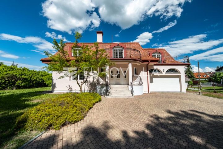 House for sale 350 m² – Perivoj