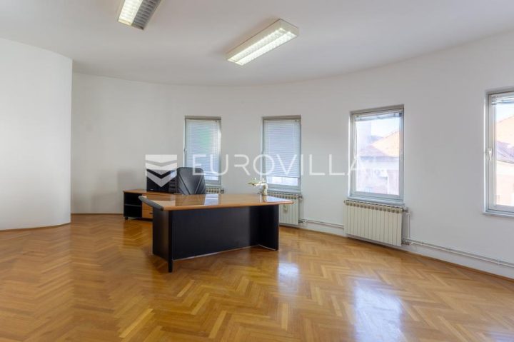 Business premises for sale 107 m² – Centar