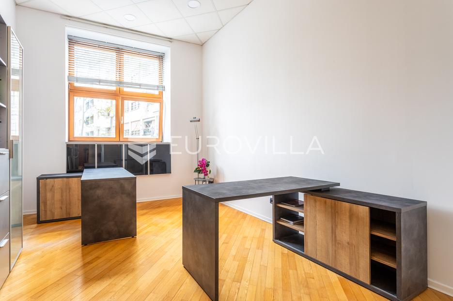 Business premises For sale Lovret