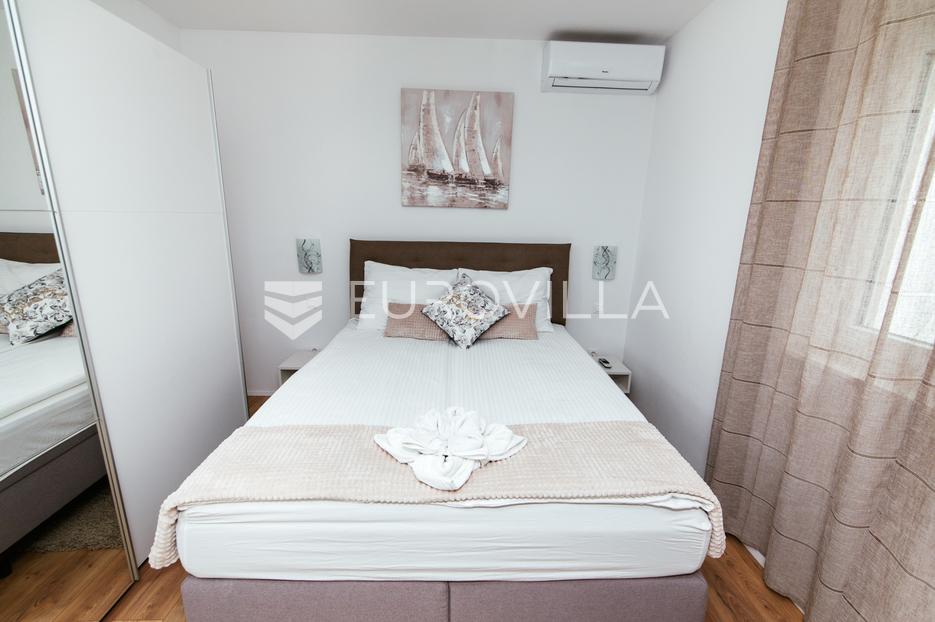 Casa In vendita -  Šibenik - Okolica